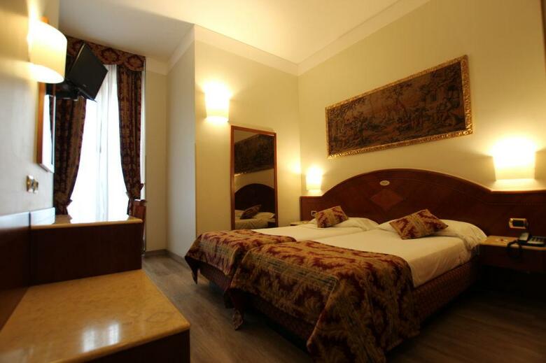 Mokinba Hotels King