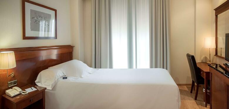 Hotel Meli� Plaza Valencia