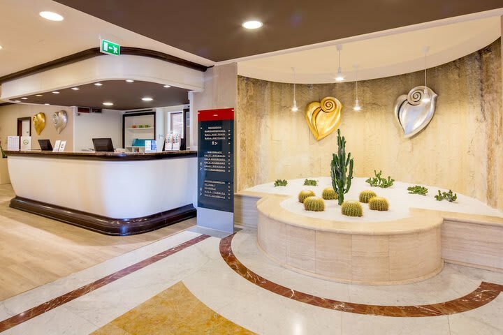 Hotel B4 Bologna Tower