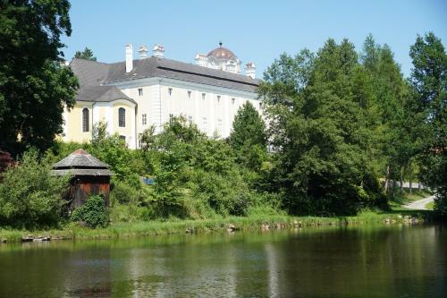 Schlosshotel Rosenau