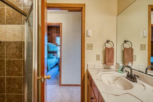 Tschirtart Cabin - 4 Bed 2 Bath Vacation Home In Angel Fire