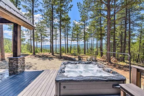 Custom Mountain Home Views, Hot Tub And Fire Pit!