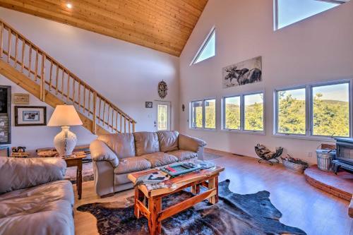 Peak View Lodge In Angel Fire Golf, Ski And Hike!