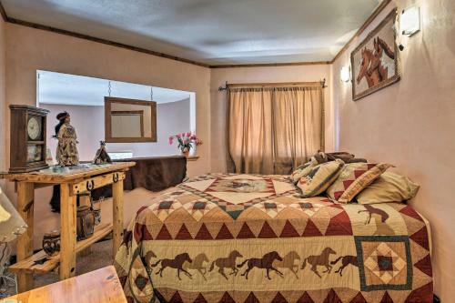 Cozy Angel Fire Cabin 10 Min From Ski Slopes!