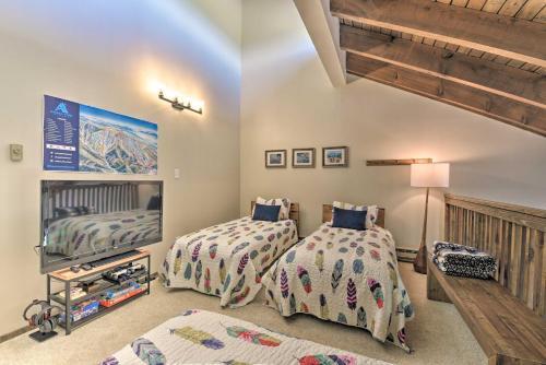 Apartamento Modern Couples Condo With Loft And Wheeler Peak View!