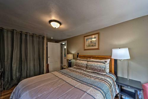 Cozy Outdoorsy Haven By Golf Course With Deck!