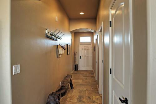 Las Cruces Home With Patio And Organ Mountain Views!