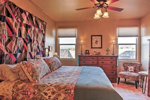 Las Cruces Home With Patio And Organ Mountain Views!