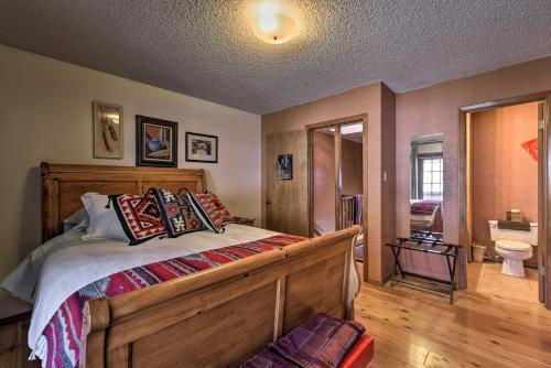 Red River Retreat In Town With Mtn Views And Yard