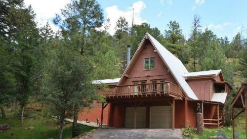 Trailhead Hideaway