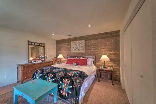 Rustic Ranch Retreat - 16 Mi To Ski Apache!