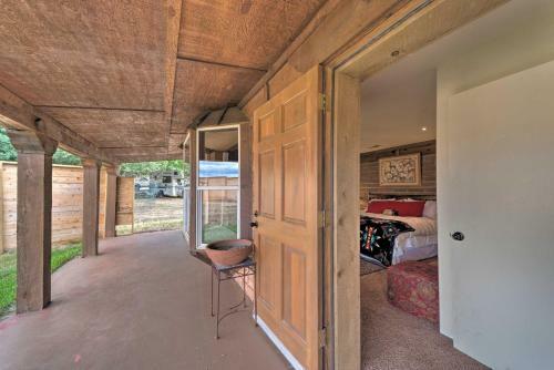 Rustic Ranch Retreat - 16 Mi To Ski Apache!