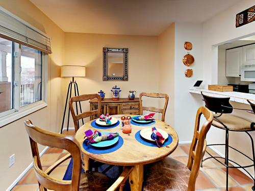 Bishops Lodge Apartment Unit 18 Apts