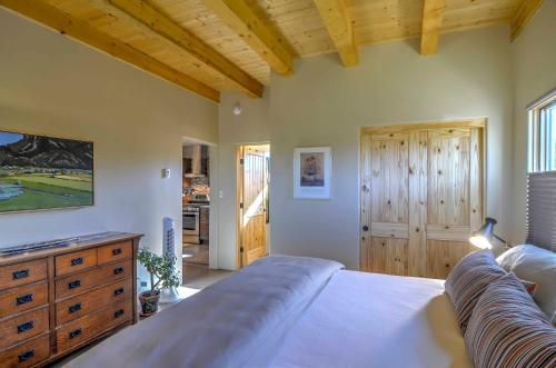 Hidden Santa Fe Gem - Nestled In Tesuque Hills!