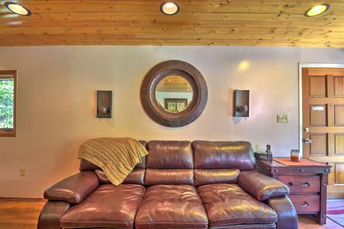Apartamento Cozy Streamside Studio 1 Mi From Taos Ski Resort!