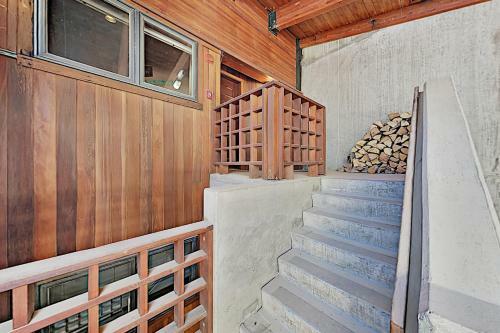 Apartamento Mountain Retreat With Serene Balcony Condo