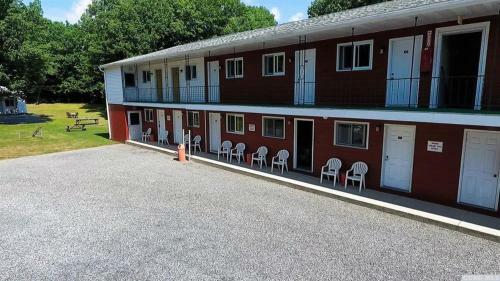 Motel Red Ranch Inn