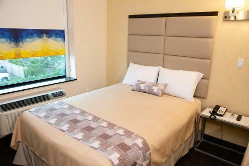 7 Days Hotel