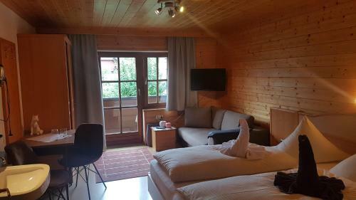 Hostal Happy Camp Hofherr