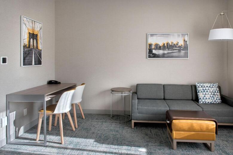 Hotel Towneplace Suites By Marriott New York Brooklyn