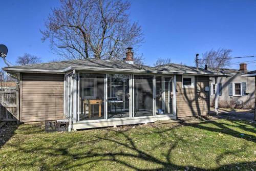 Renovated Buffalo Home With Screened-in Patio!