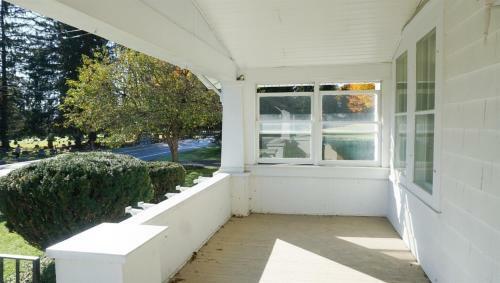 1st Class Rentals The Thurman Munson House