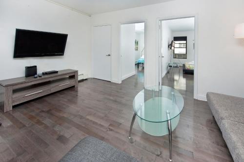 Midtown East Furnished Apartment