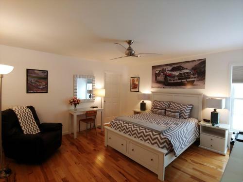 Apex Inn Bed And Breakfast