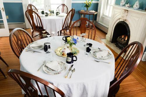 Bed & Breakfast Rosemont Inn
