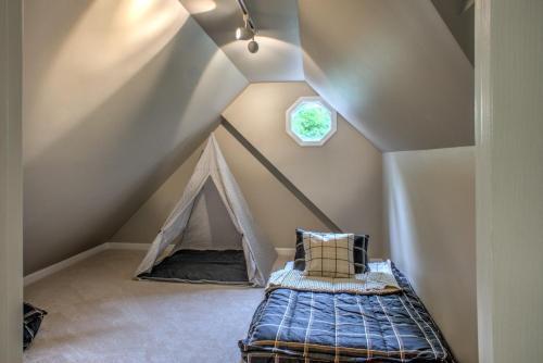 Highland Hideaway Home