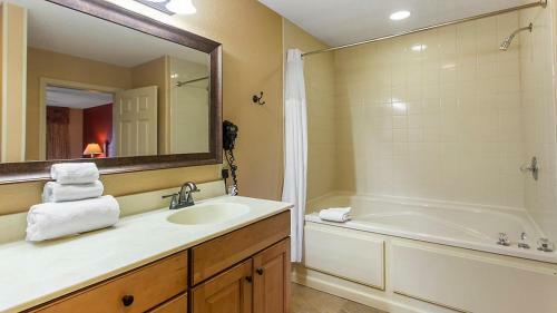 Apartamento Vacation Resort Suites Situated In The Blue Ridge Mountains