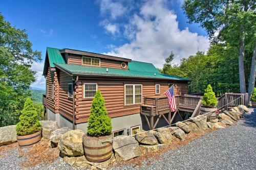 House Of Views In Beech Mountain With Hot Tub, Deck