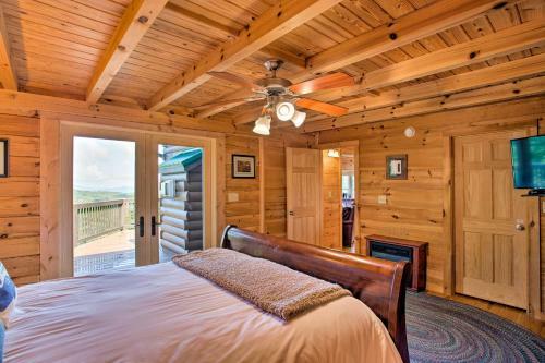 House Of Views In Beech Mountain With Hot Tub, Deck