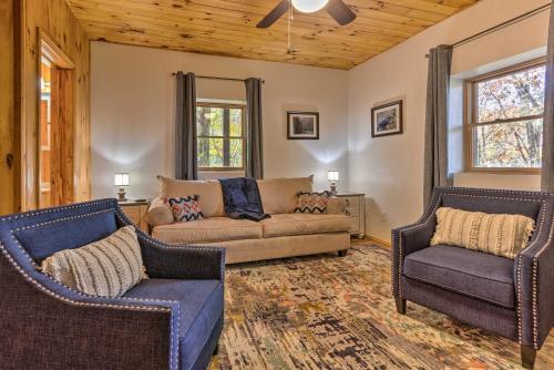 Beech Mountain Hideaway About 3 Miles To Ski Resort!