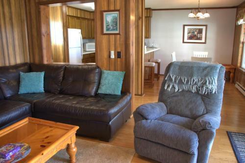2102 - Silver 2 Bdrm - 1000 Sf Sleeps 4