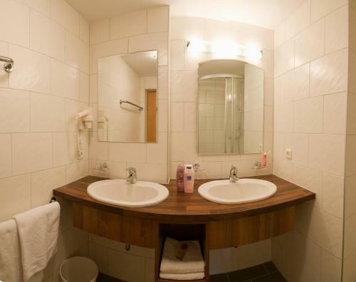 Apartamento Appartements Fliana Mathon
