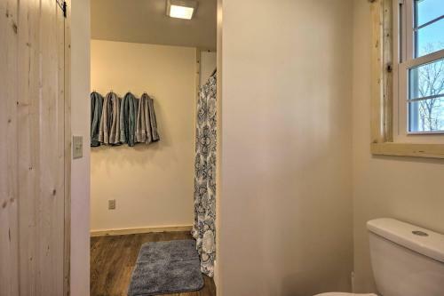 Cozy Bryson City Cabin - 6 Miles To Harrahs!