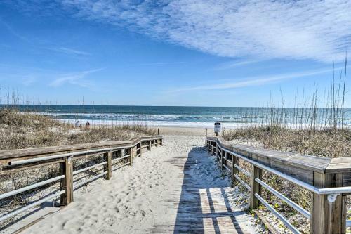 Coastal Hideaway - 0 7 Mi To Beach And Boardwalk!