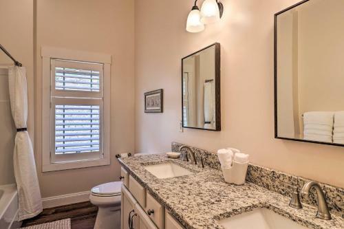 Modern Candler Gem With View, Great For Couples