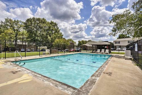Chapel Hill Home With Pool Access - 2 Mi To Unc!