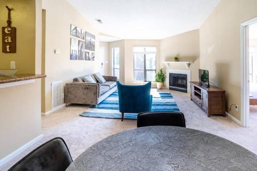 Apartamento Viagem - Charlotte - Comfy 2br W/gym+parking