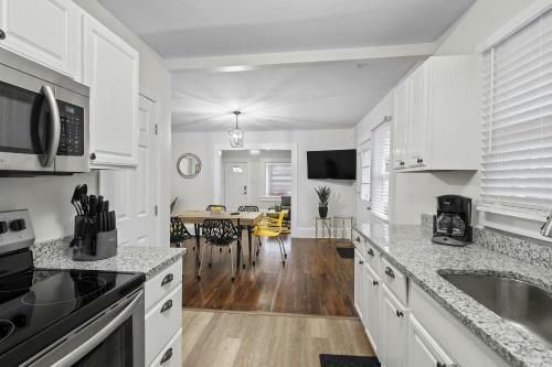 Charlotte Luxury Home Noda
