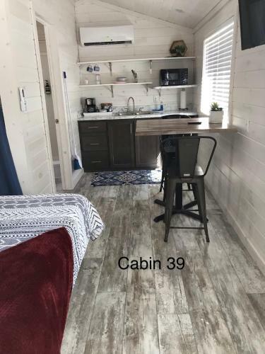Waterview Studio With Private Porch #28 At Long Cove Resort