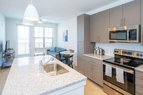 Apartamento Viagem Delightful 1br Bright With Balcony