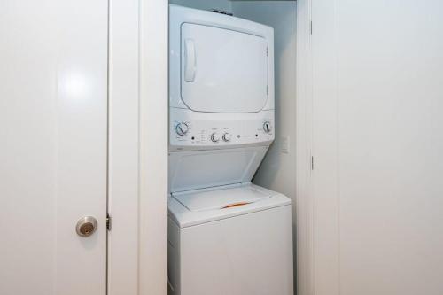 Apartamento Viagem Delightful 1br Bright With Balcony