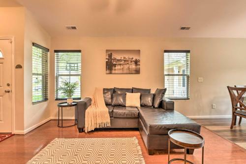 Pet-friendly Retreat With Yard About 8 Mi To Dtwn!