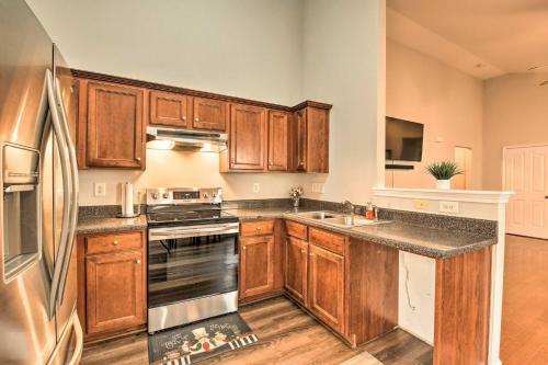 Pet-friendly Retreat With Yard About 8 Mi To Dtwn!