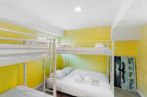 Mango Manor Ms1