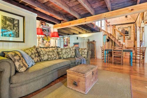 Da Barn Cashiers Area Cottage On Private Meadow!