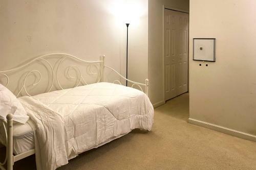 Greensboro Getaway With Patio About 7 Mi To Downtown
